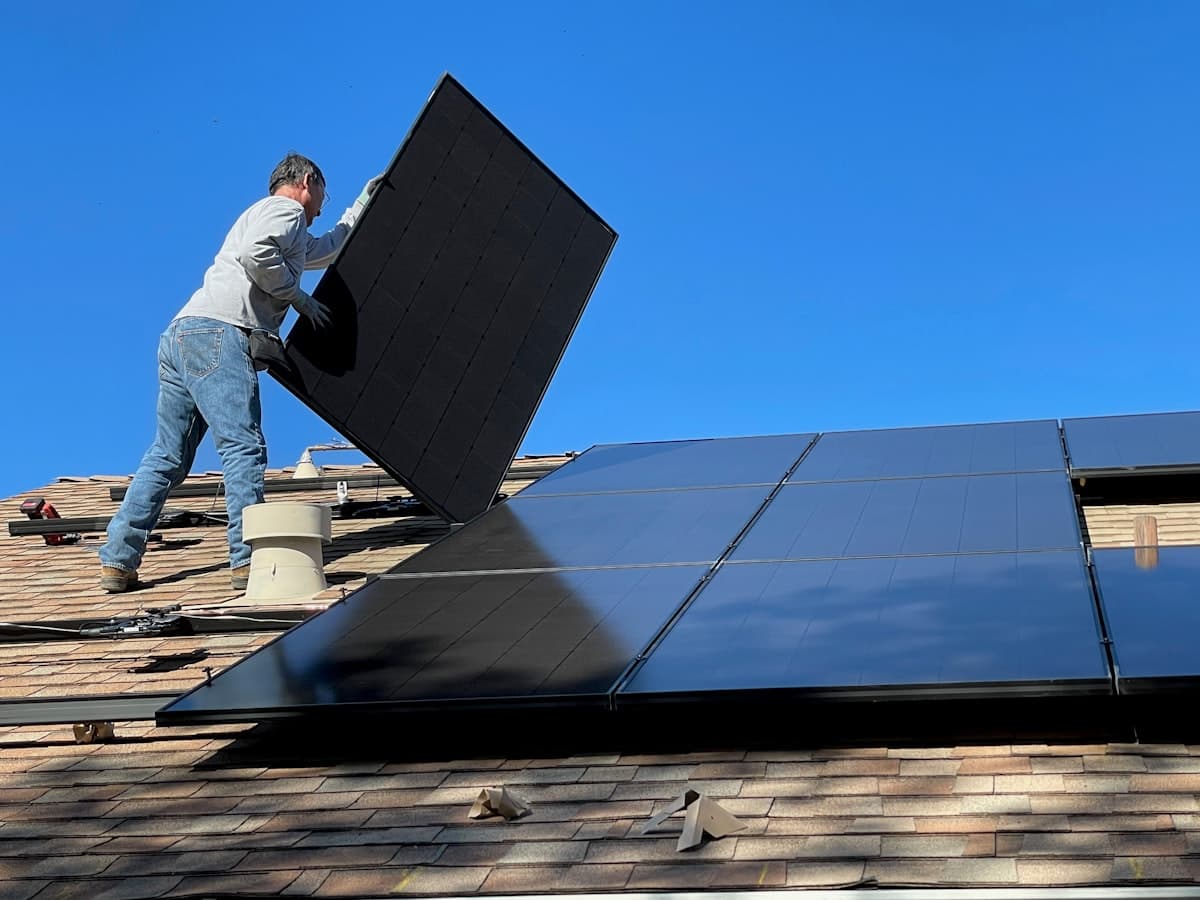 Montaj panouri fotovoltaice